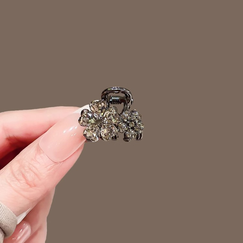 Women'S Korean Accessories - Exquisite Rhinestone Flower Small Hair Clip